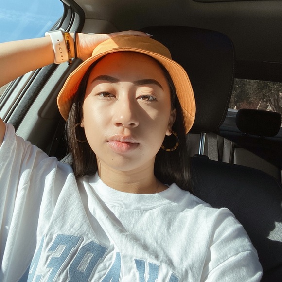 @lynduggy 🧡 - Picture 2 of 4